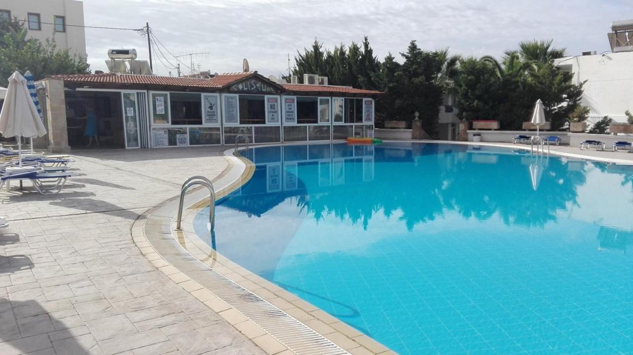 Coliseum Studios & Apartments Pefki المظهر الخارجي الصورة