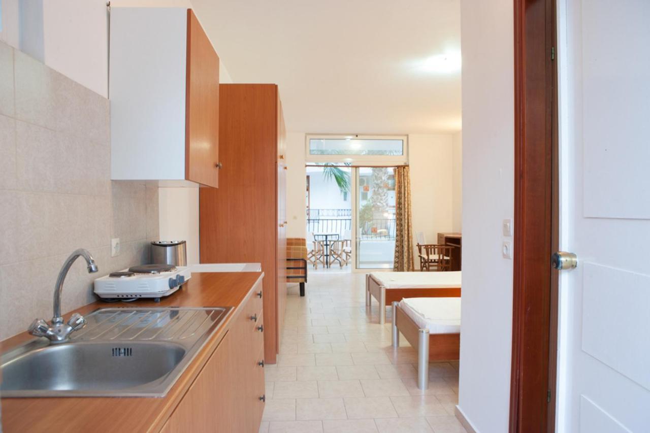 Coliseum Studios & Apartments Pefki المظهر الخارجي الصورة